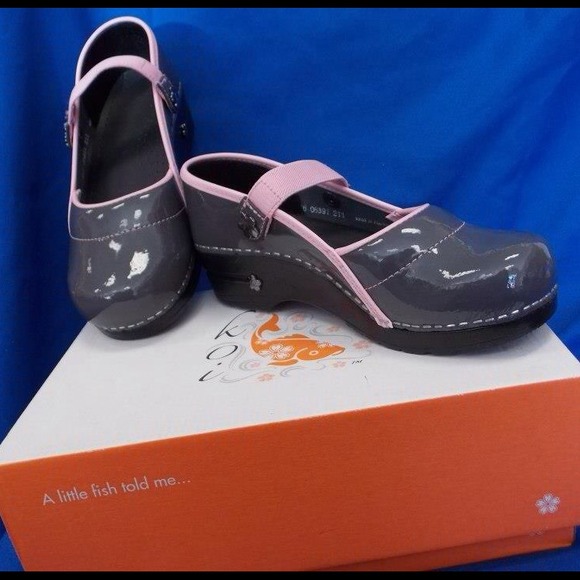 Koi Shoes - Koi Clogs