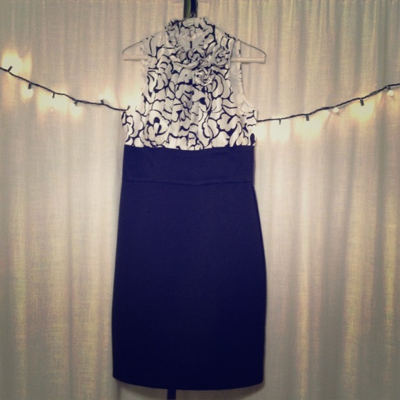 ✨NWOT Black & White Dress✨