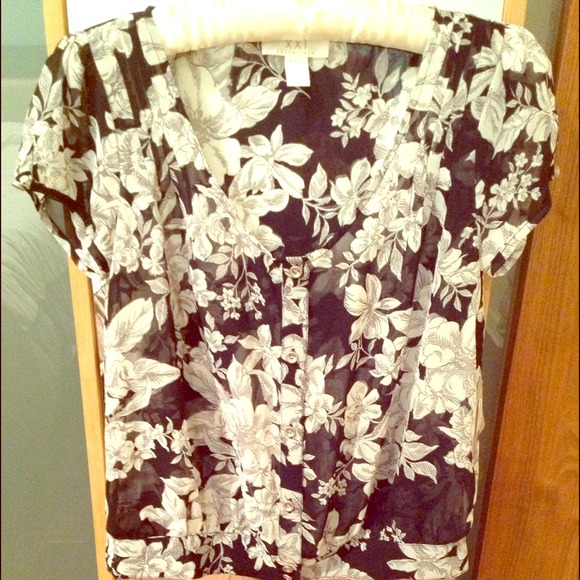 FREE BRAND NEW Black & white sheer floral top