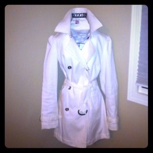White trench coat with accordion back! REDUCED