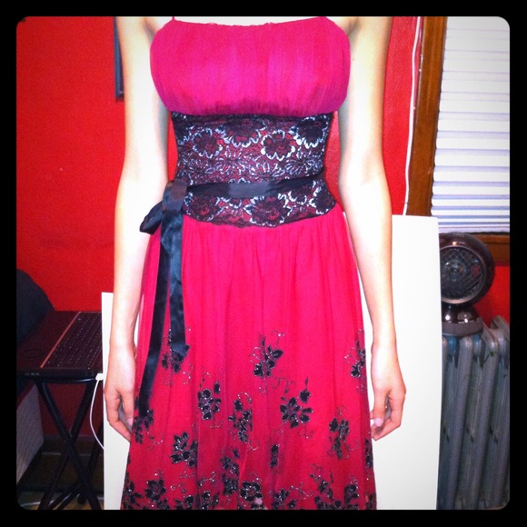 Black and red YNES party dress size small