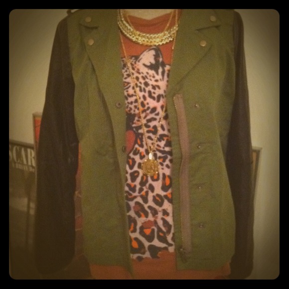 *Reserved* Tuc & Wes military jacket size: S