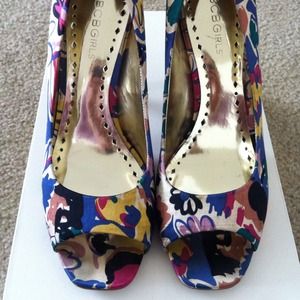 BCBG heel - used, but in good condition