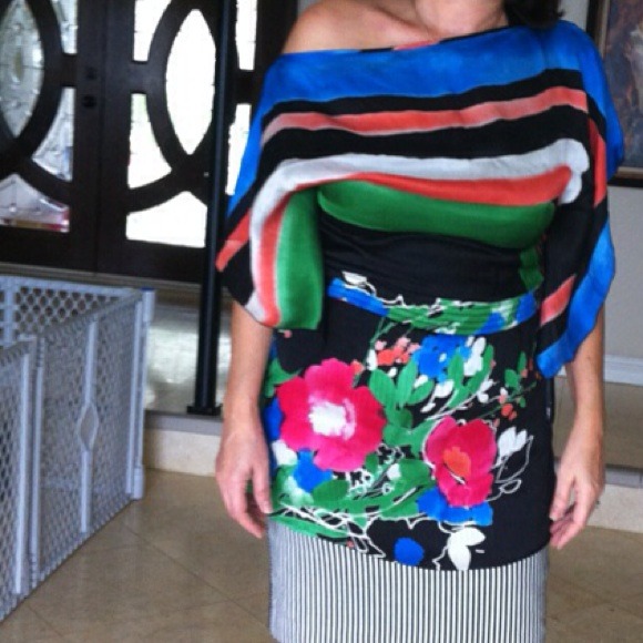 Bebe colorful shirt