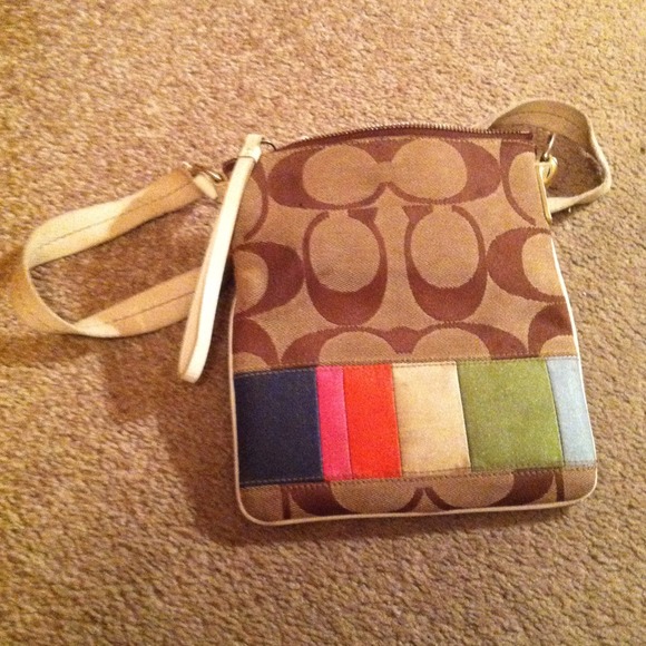 2 yr old coach. Almost brand new. Used twice. - Picture 4 of 4