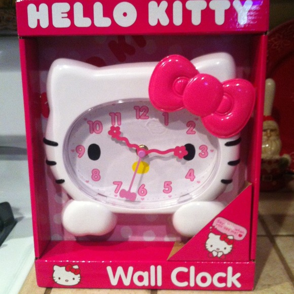 Hello Kitty wall clock