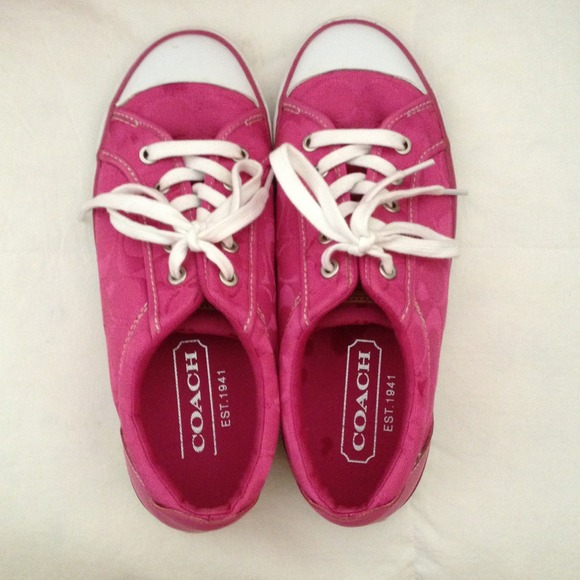 Coach pink logo tennis shoes - Picture 2 of 3