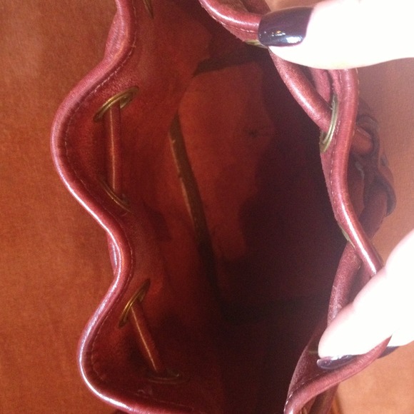 **Reduced** Vintage Dooney & Bourke Drawstring @@ - Picture 3 of 3