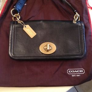 👏SOLD!!!!Reserved!  Coach clutch.