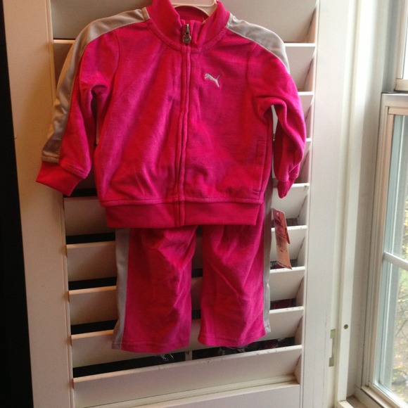 🔴SOLD🔴75% Off pink Puma outfit