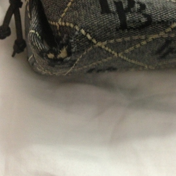 Dooney & Bourke Bag - Picture 4 of 4