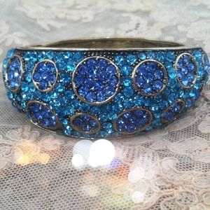 Glitzy Bracelet