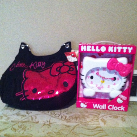 Purse and clock bundle