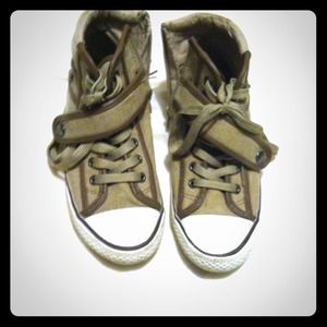 Hightop tennis shoes