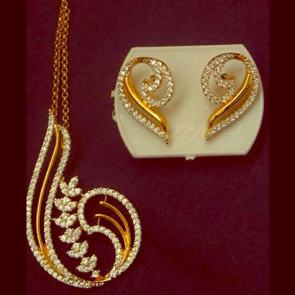 gold plated crystal necklace and earrings