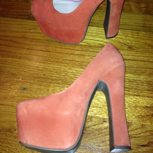  DV8 by Dolce Vita Vixen Platform - Picture 2 of 4