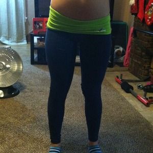 ✨REDUCED✨ Navy blue hollister yoga legging