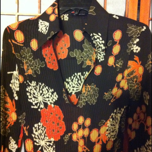Retro Vintage shirt. LN size S Great condition! - Picture 2 of 4