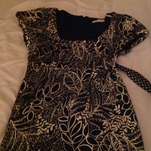 Cute black pattern dress with belt.