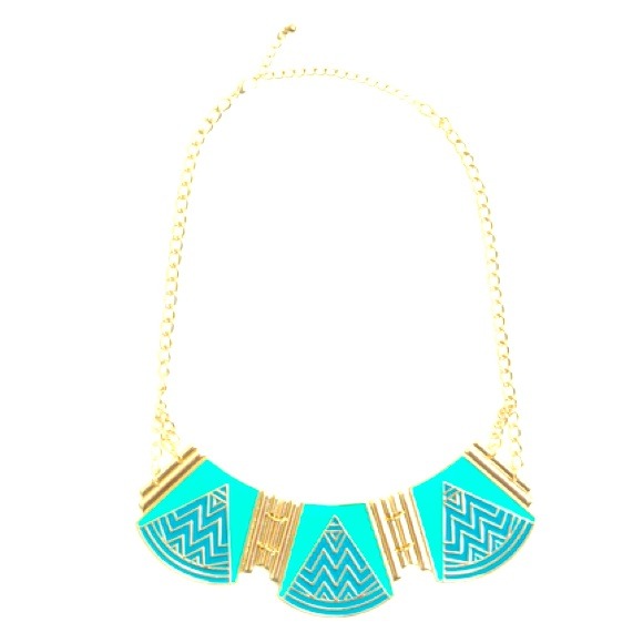 -SOLD OUT-LORRAINE NECKLACE