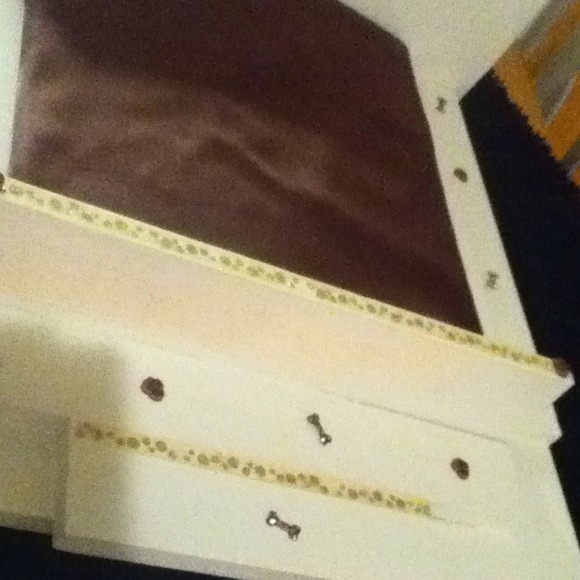 Modern Style Pet Bed - Picture 2 of 5