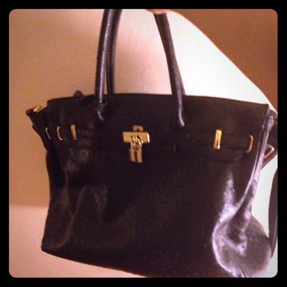 A Big Black Purse :)