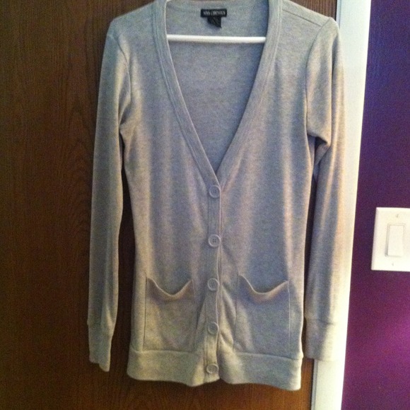 Heather gray tunic cardigan.