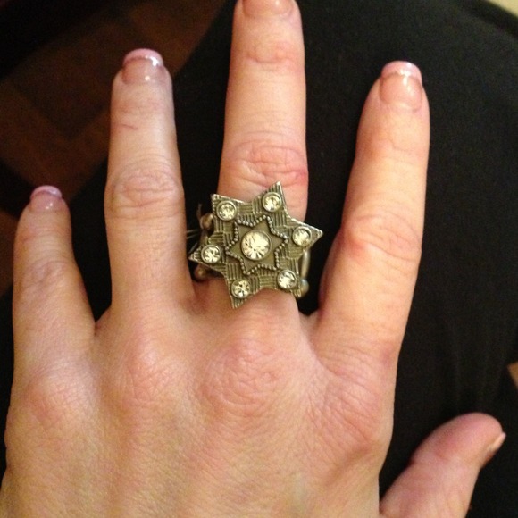 New star ring - Picture 3 of 3