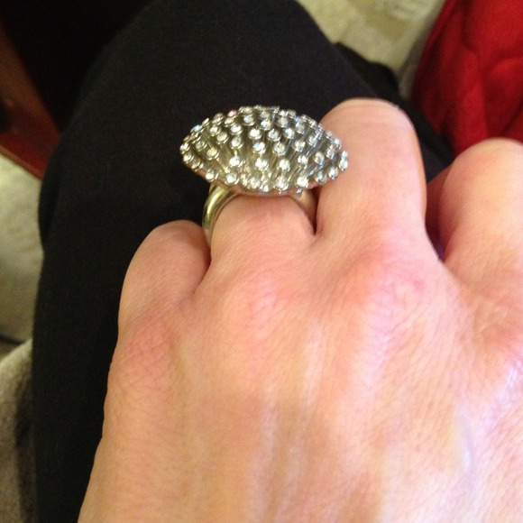 New rhinestone ring - Picture 2 of 4