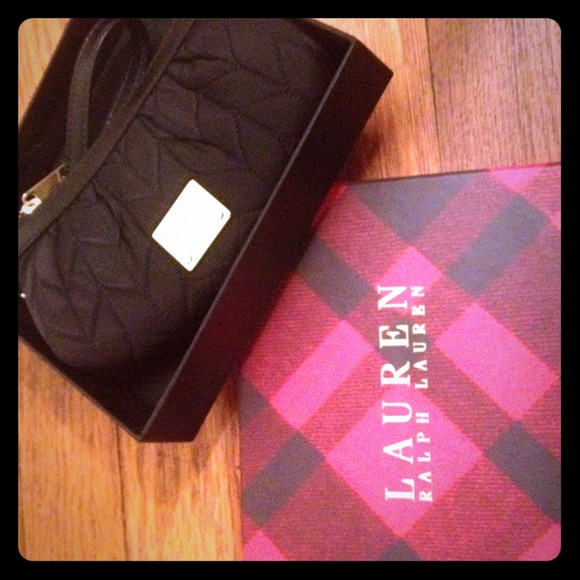 NEW in box! Ralph Lauren quilted wristlet💗