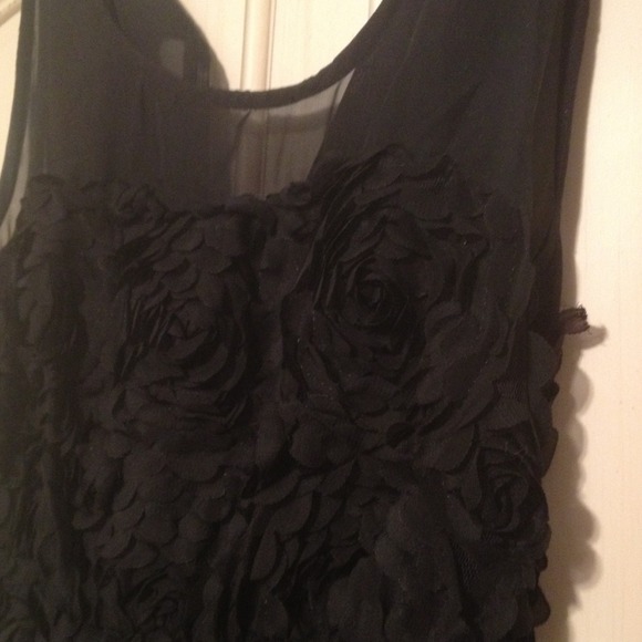 *SOLD* Gorgeous black sheer dress👗 - Picture 2 of 4
