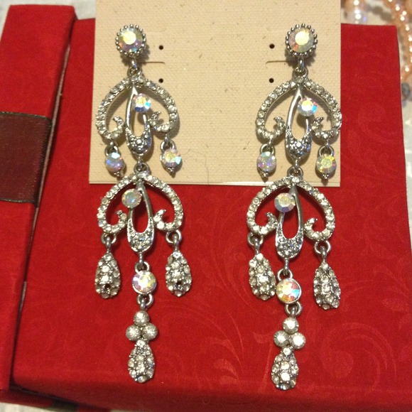 Glamorous chandelier earrings