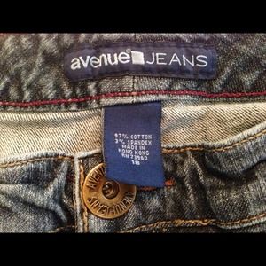 Avenue denim jeans NWOT sz 18 with stretch