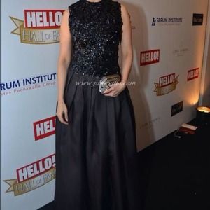 beautiful black dress.the length can be changed.