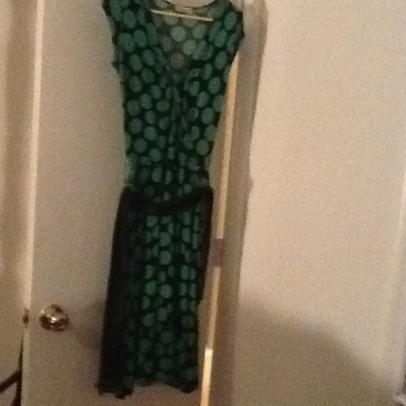 Super cute green polka dot dress.
