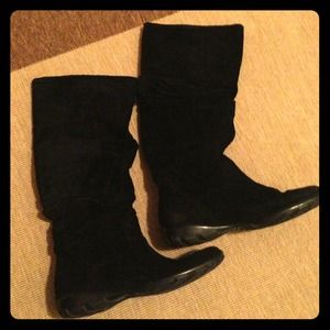 Reduced!!! Ninewest black suede boots