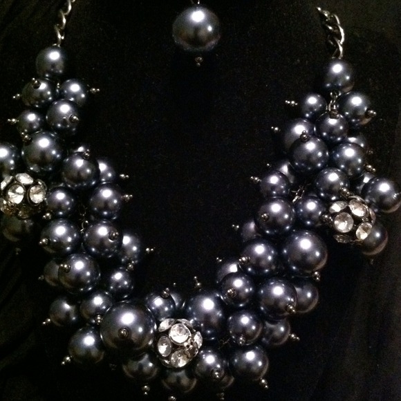 💢💢SOLD💢💢Beaded statement necklace
