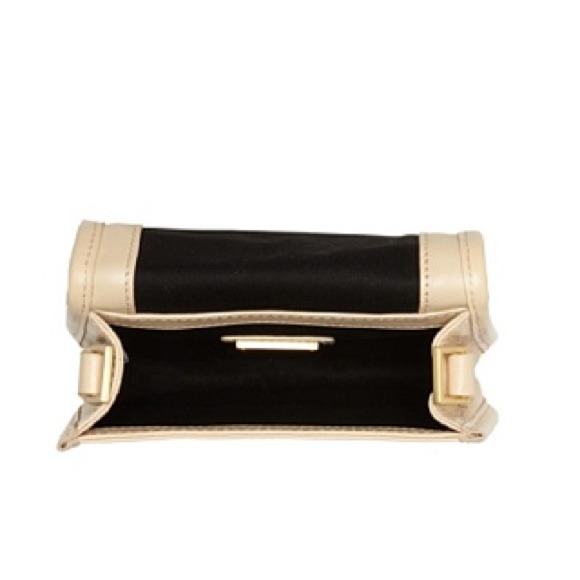 ⭕n hold. Last few days !Treesje Winslet cross body - Picture 3 of 3