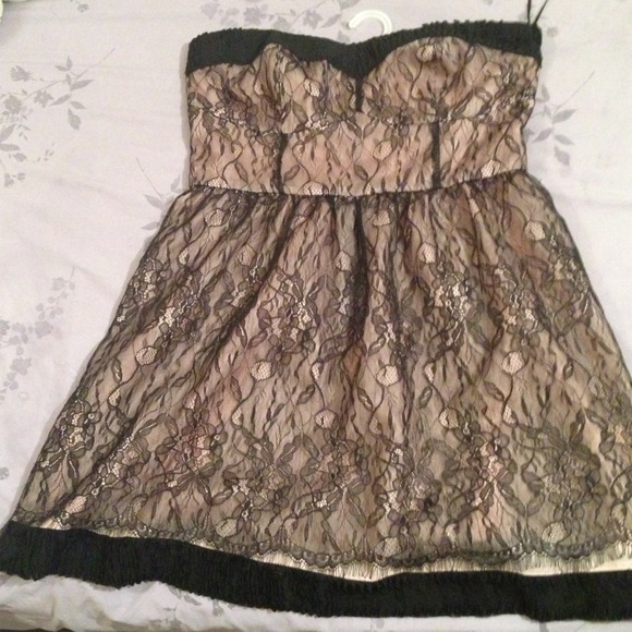 👸✨BUNDLED✨👸 Lacy Fit and Flare Dress