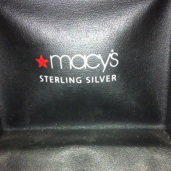 BUNDLED CZ PAST/PRES/FUT STYLE IN STERLING SILVER. - Picture 3 of 3