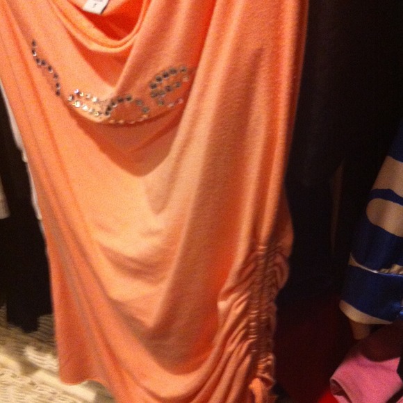 ✋Sold in bundle✋ Bebe tank - Picture 3 of 4