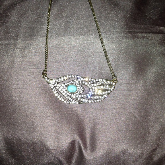 Feather necklace - Picture 1 of 3
