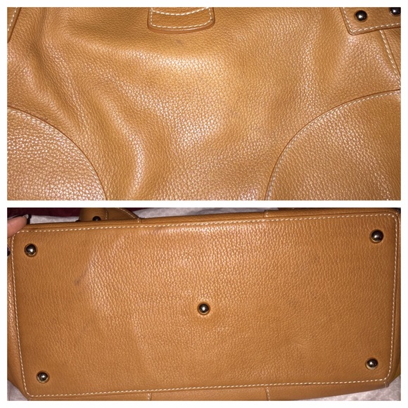 Authentic Dooney and Bourke Logo Lock Satchel - Picture 4 of 4