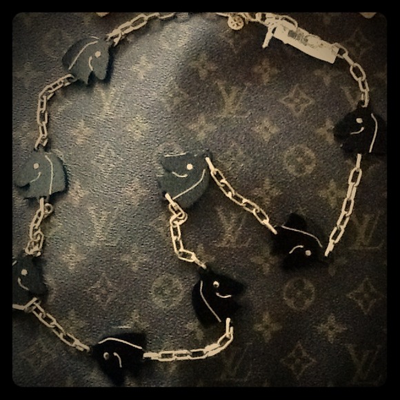 🎁 TORY BURCH "Horse Head" Necklace