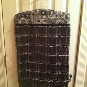 Accessories holder