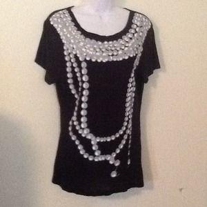 Fun necklace t shirt