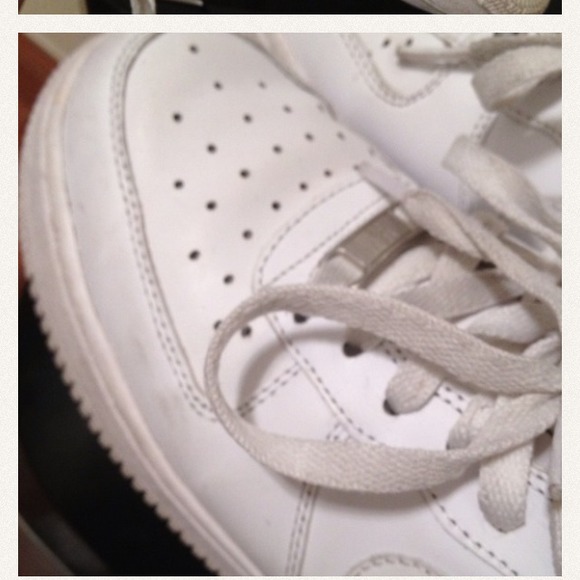 Air force worn a few times. - Picture 4 of 4