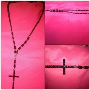FUNKY CROSS CHAIN