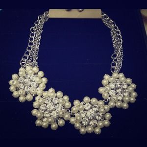 Romantic pearl clustered statement necklace