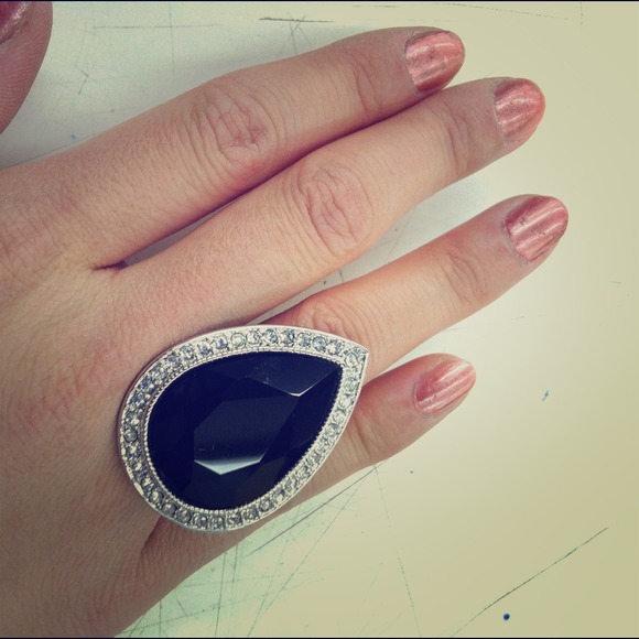 Black teardrop rhinestone statement cocktail ring